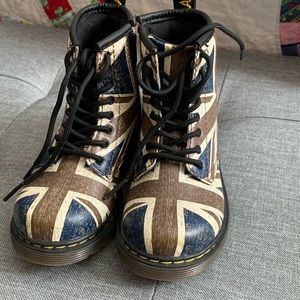 Dr. Marten’s Toddler Union Jack size 8
